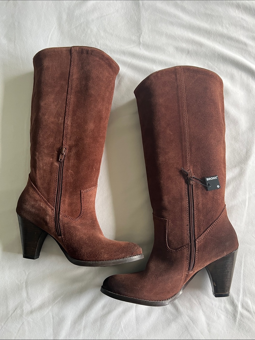 NWT. Bronx Chestnut Brown Suede Mid-Calf Heeled Boots